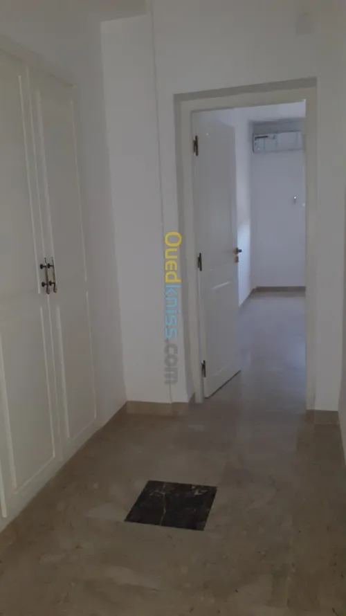 Location Appartement F4 Alger Dely brahim