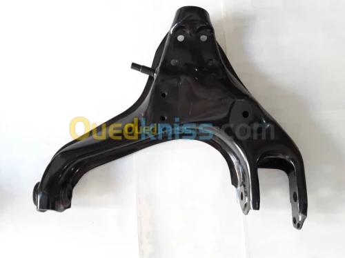 TRIANGLE INFERIEUR GREAT WALL WINGLE