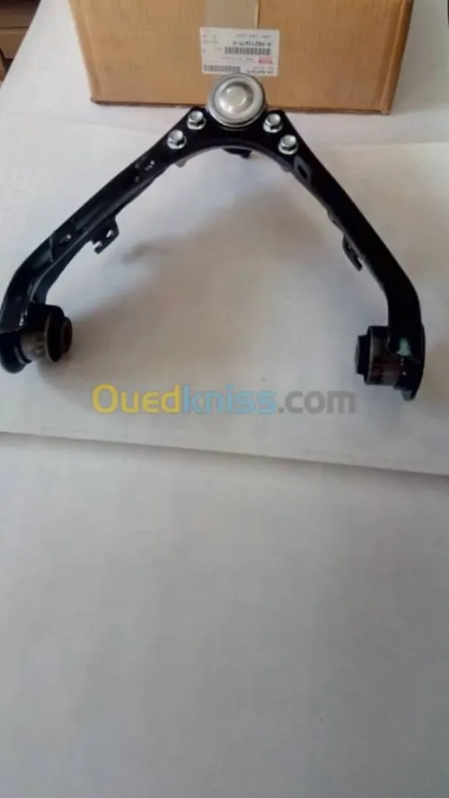 BRAS DE SUSPENSION ISUZU D-MAX
