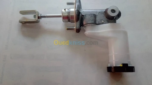 EMETTEUR EMBRAYAGE ISUZU D-MAX 8-97943