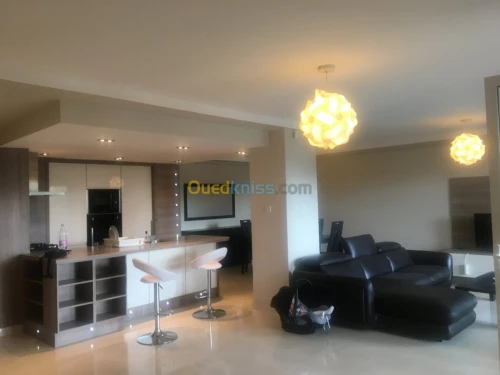 Location Appartement F4 Alger Hydra