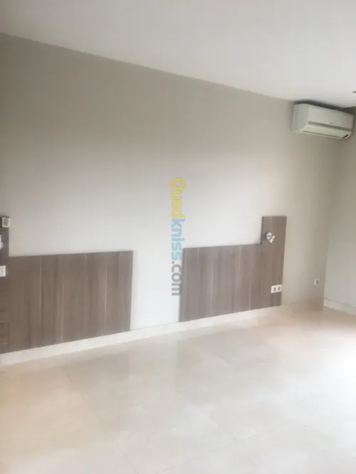 Location Appartement F4 Alger Hydra