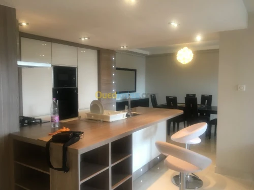 Location Appartement F4 Alger Hydra
