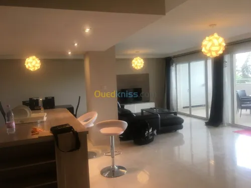 Location Appartement F4 Alger Hydra