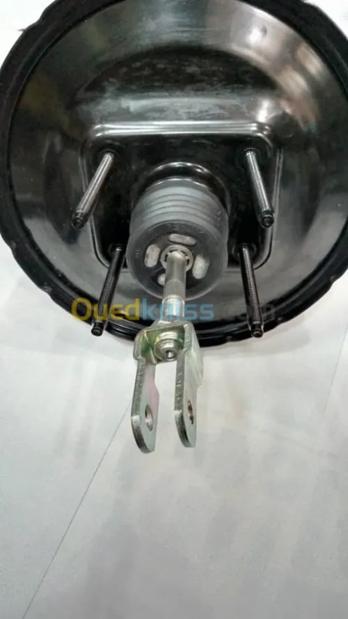 CERVEAU DE FREIN ISUZU D-MAX 2.5 8-980
