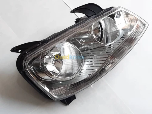 PHARE OPTIQUE AVANT GREAT WALL WINGLE