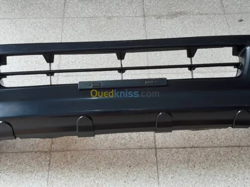 PARE CHOC AVANT GREAT WALL SOCOOL