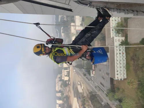 Travaux hauteur (alpiniste, cordiste)