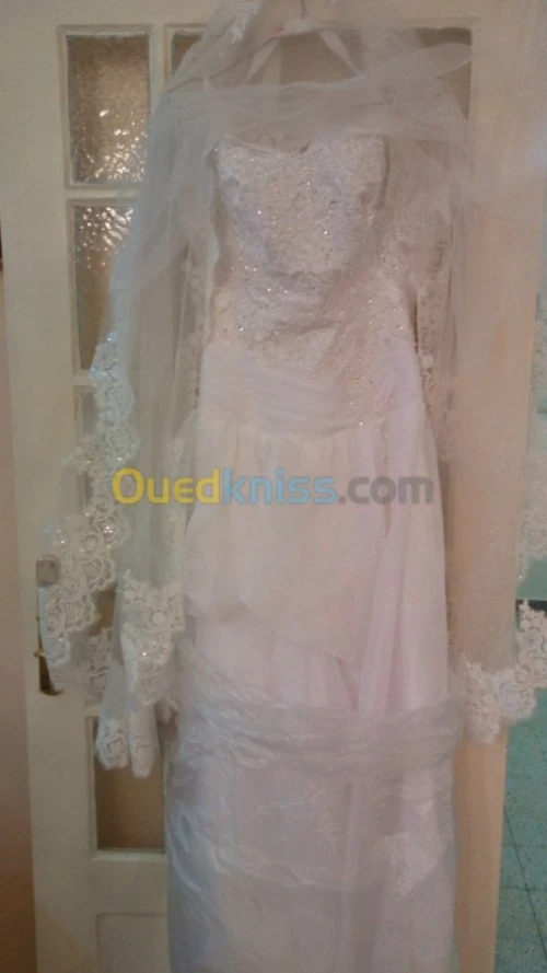Location robe blanche  