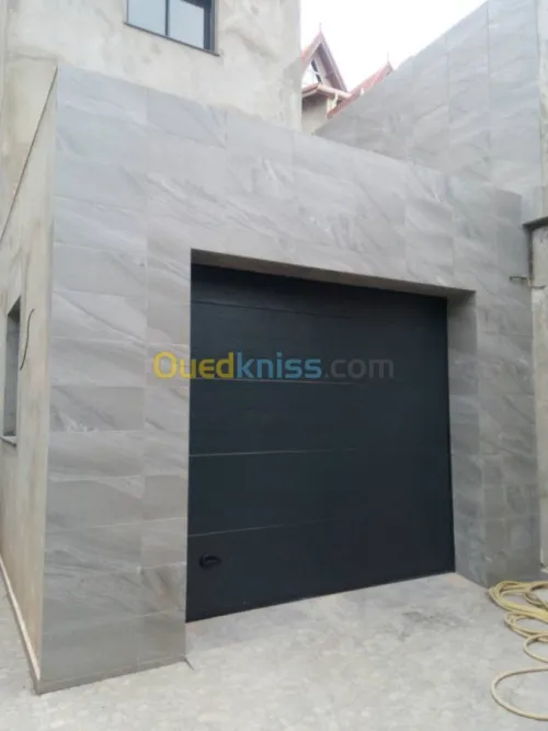 Installation des portes sectionnelles