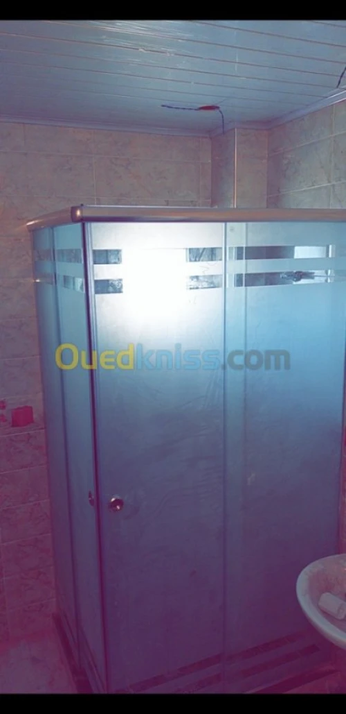 Le verre trempé inox mur-rideau 