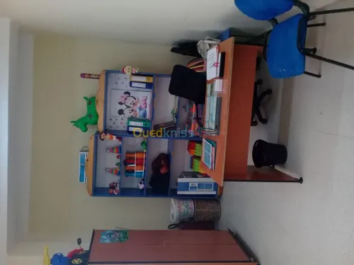Crèche et cours particuliers ,cantine,