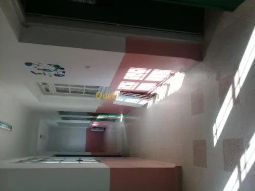 Crèche et cours particuliers ,cantine,