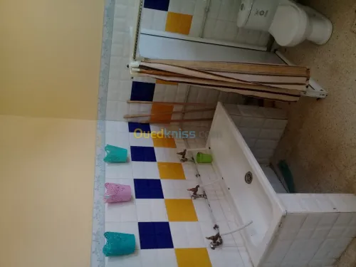 Crèche et cours particuliers ,cantine,