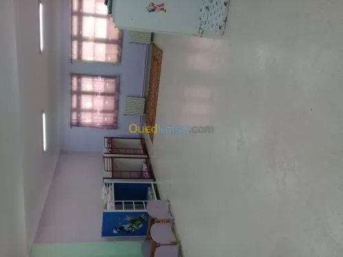 Crèche et cours particuliers ,cantine,