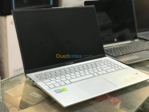 ASUS VIVOBOOK X512F i5 8éM 512  MX110