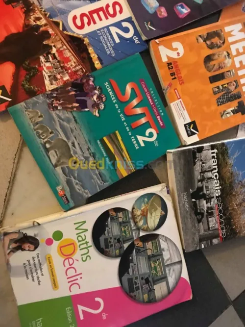 VENTE DE LIVRE SCOLAIRE ET CNED 