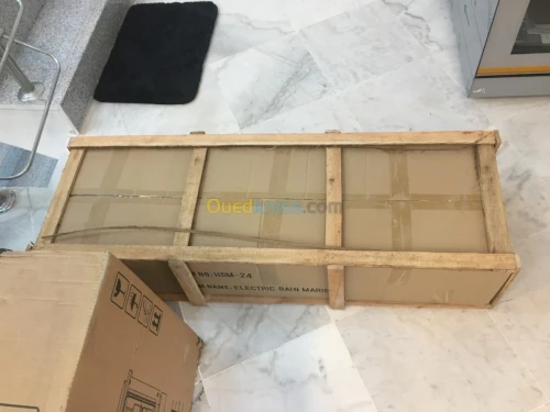 BAIN MARIE AVEC VETRINE