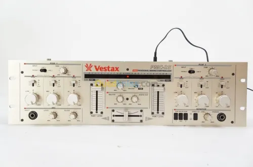 table de mixage Vestax pmc 25