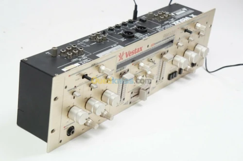 table de mixage Vestax pmc 25