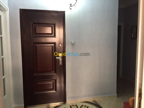 Location vacances Niveau De Villa F3 Alger Bordj el bahri