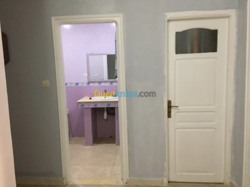 Location vacances Niveau De Villa F3 Alger Bordj el bahri