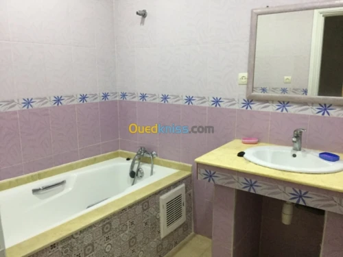 Location vacances Niveau De Villa F3 Alger Bordj el bahri