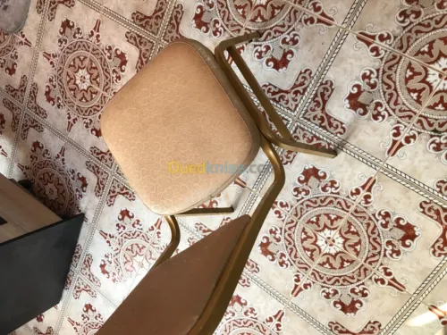 Chaises tables climatiseurs frigo 