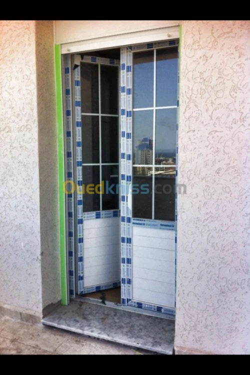 store d'interieur et moustiquaire cabine douche