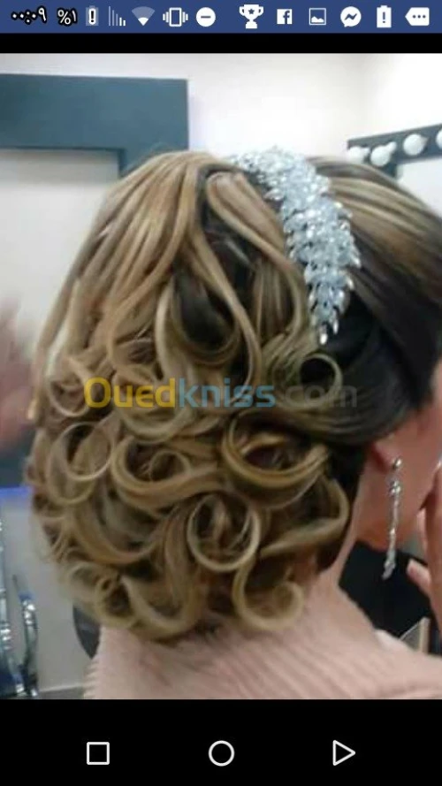 Chignon makiage ongleriée