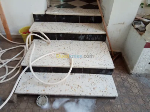 Ponsage et lustrage des sols