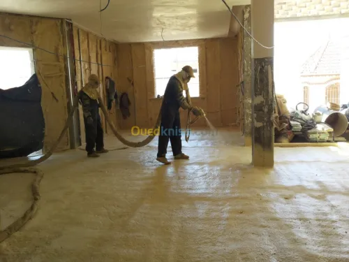 La mousse de polyurèthane projection 