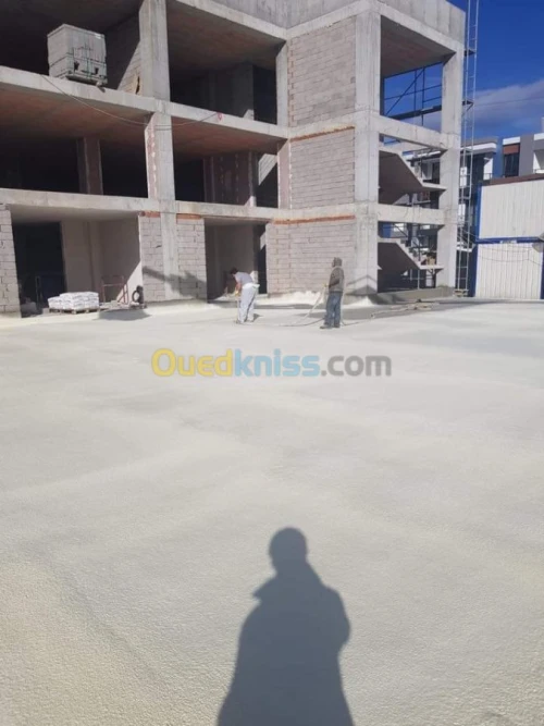 La mousse de polyurèthane projection 