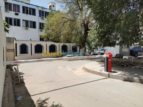 Barriere levante automatique