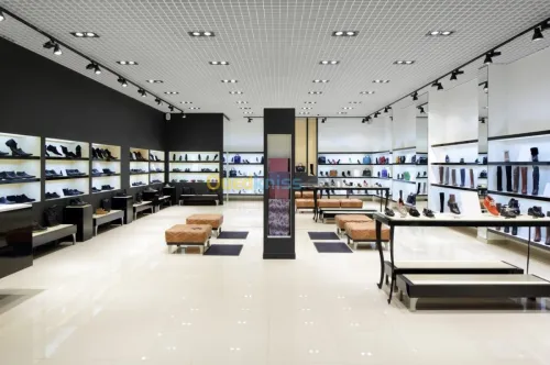 Agencement sur mesure pour magasin
