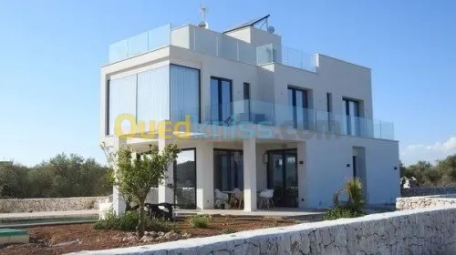 Construction villa et clinique 