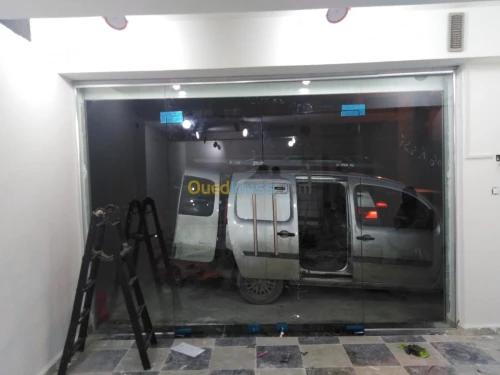 Fabrication et pose vitrine en verre t