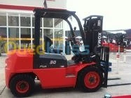 Location chariot élévateur Clark klark كلارك