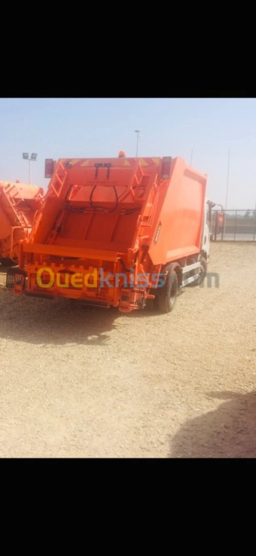 Camion:Ramassage des déchets Ménager 