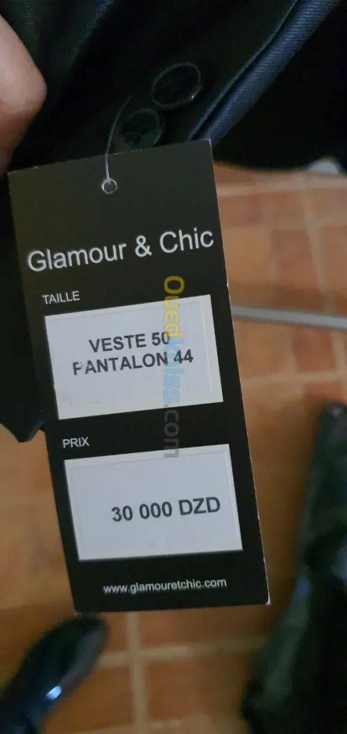 Lot de 6 costumes noir 3 pièces neufs