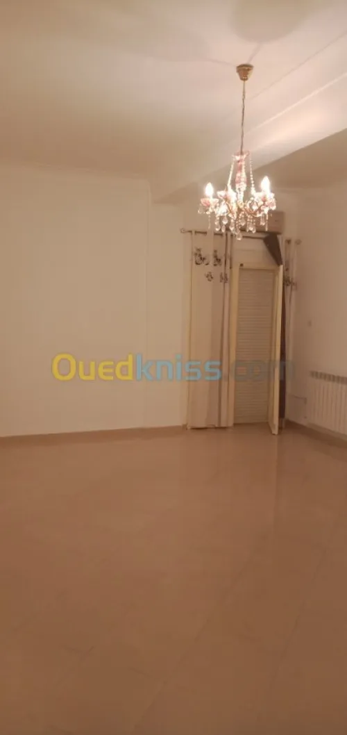 Location Appartement F3 Alger Hydra
