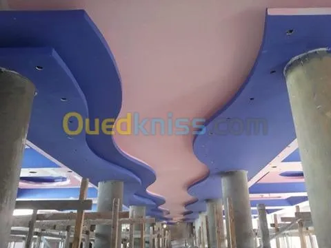 Décoration intérieure et extérieure.