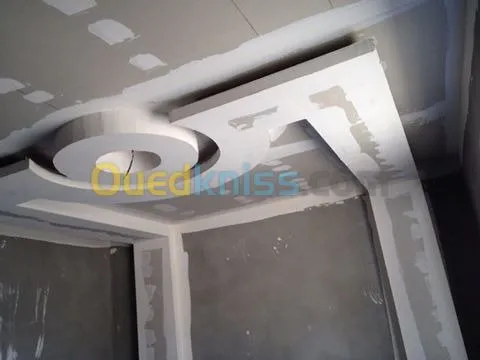 Décoration intérieure et extérieure.