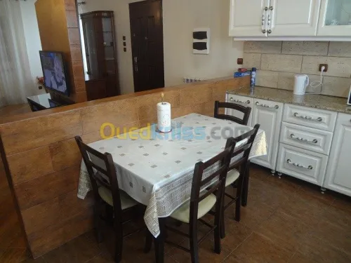 Location vacances Appartement F3 Alger El achour