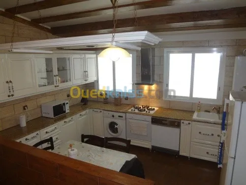 Location vacances Appartement F3 Alger El achour