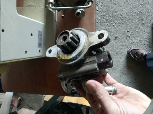 pompe HP et pompe à huile nissan 