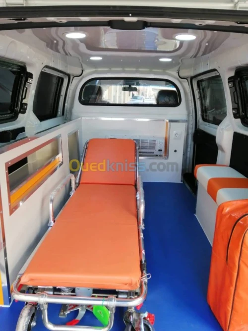 Aménagement fourgon ambulance