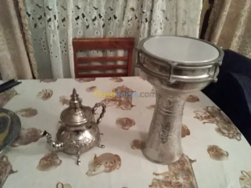 Mandolin et darbouka  en cuive blan
