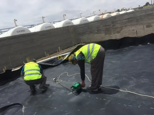 Geomembrane et géotextile 