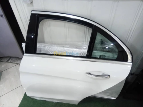 Porte Mercedes classe c 2014-2018 neuf